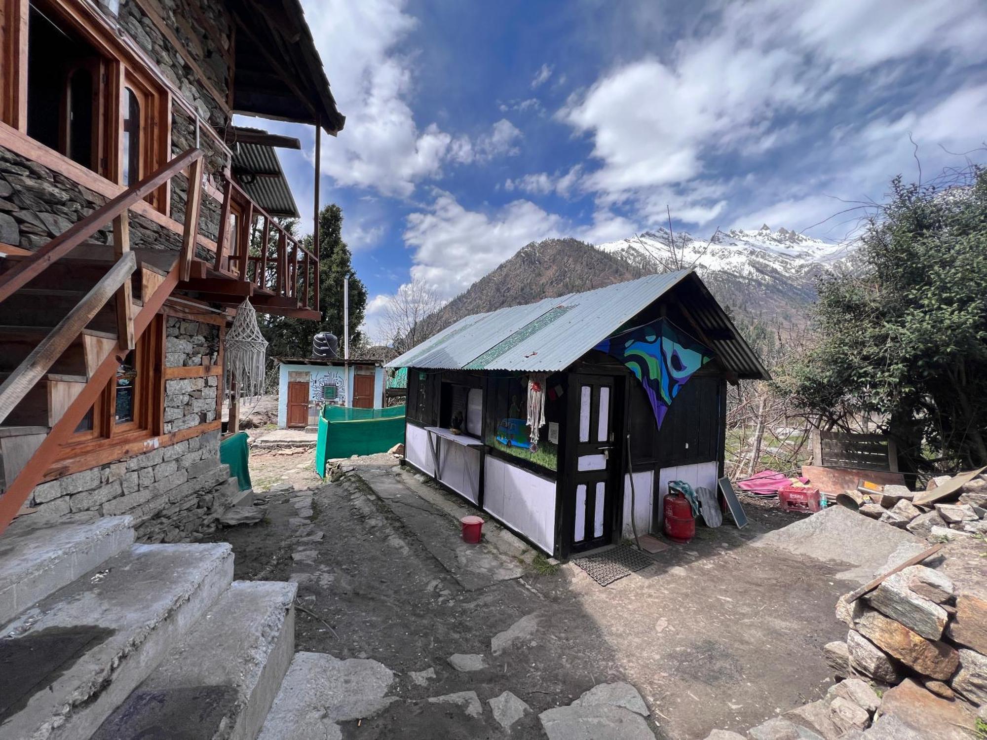 Old Brahma Homestay Kalgha Екстериор снимка